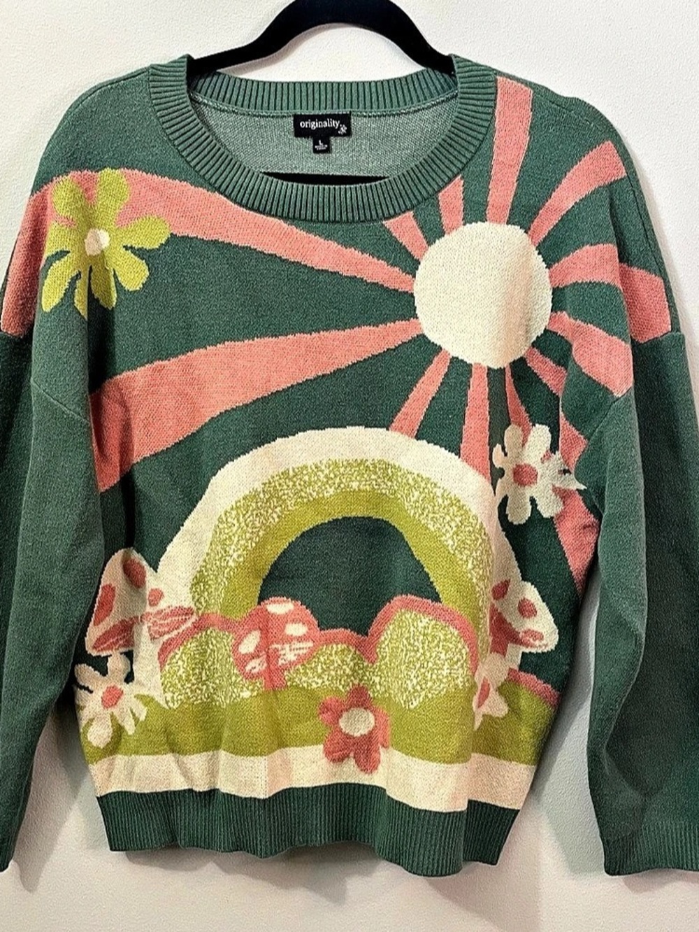 originality. Abstract Mushroom Retro Scene Crewneck Sweater Size Large